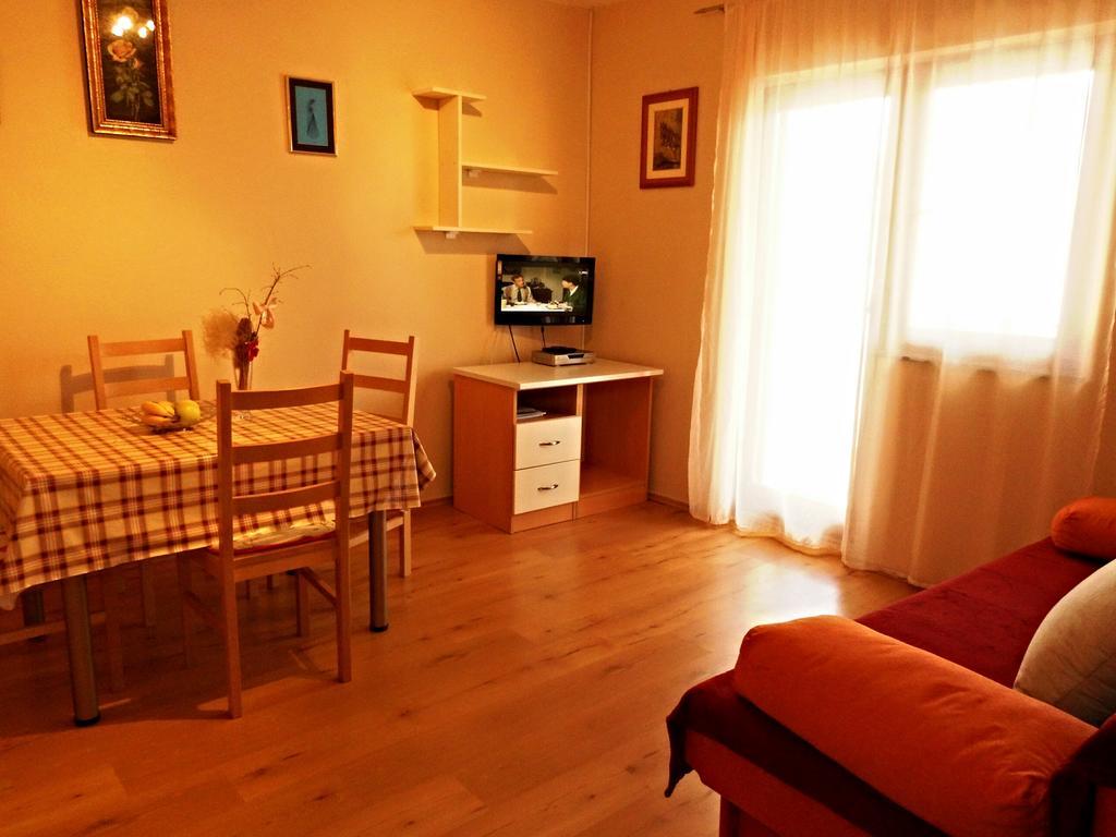 Apartmani Simic ستاريغغاد باكلينتسا المظهر الخارجي الصورة