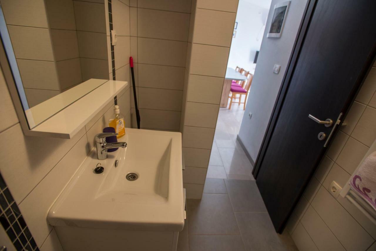 Apartmani Simic ستاريغغاد باكلينتسا المظهر الخارجي الصورة