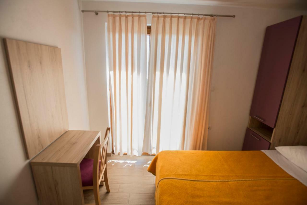 Apartmani Simic ستاريغغاد باكلينتسا المظهر الخارجي الصورة